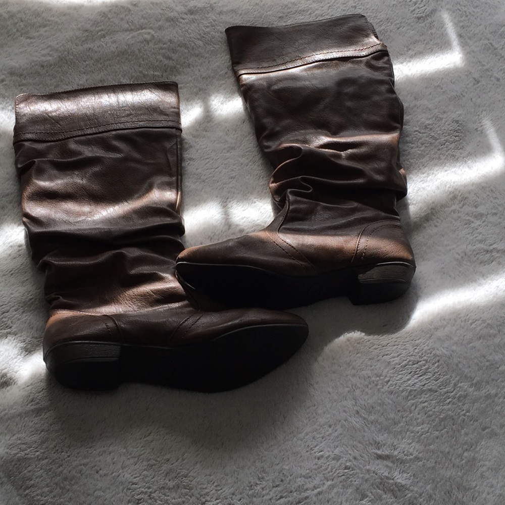 Brown boots